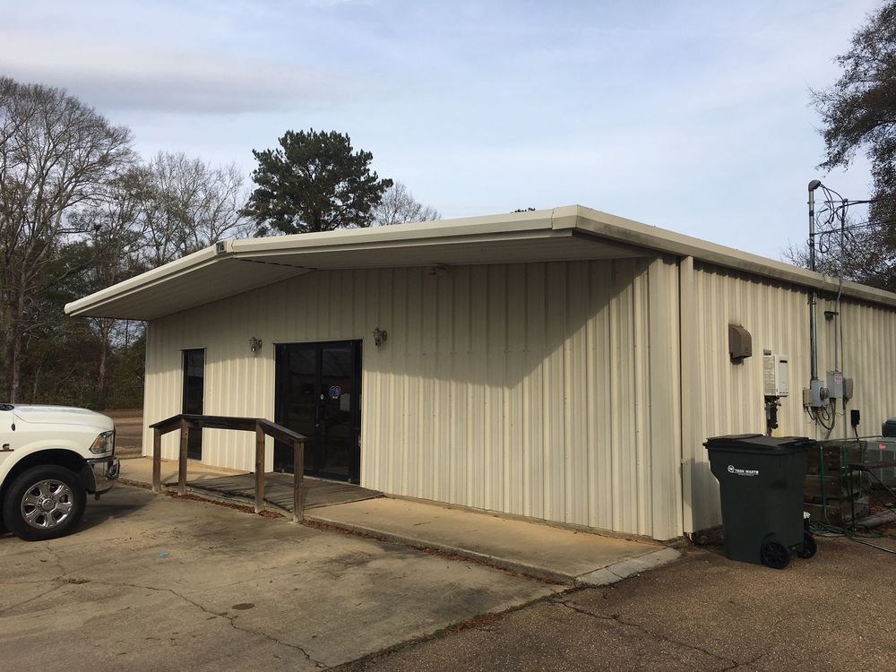 716 W Georgetown St, Crystal Springs, MS 39059